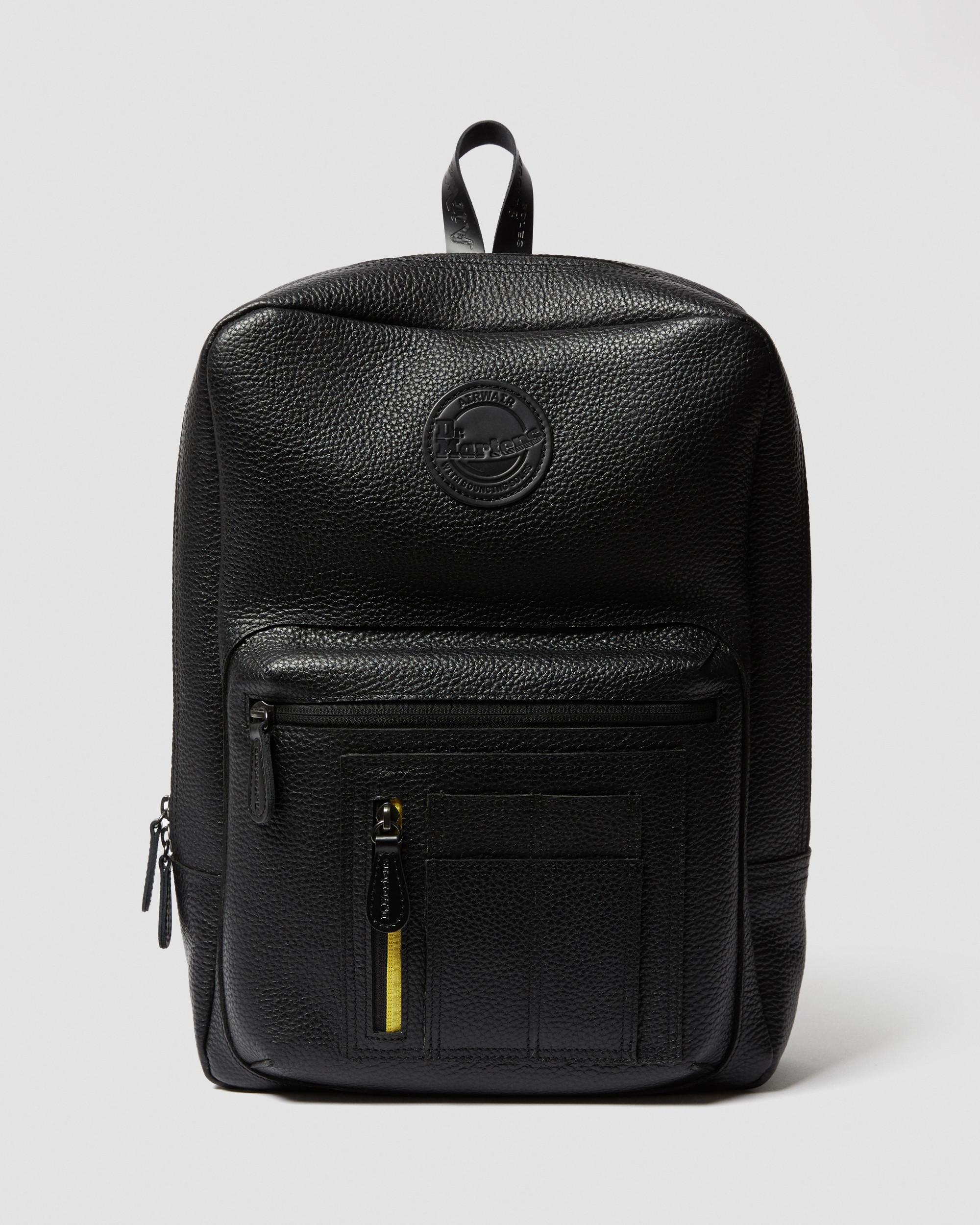 dr-martens-zaino-052fak-1.jpg ZAINO IN MORBIDA PELLE MILLED NAPPA di colore Nero | Dr. Martens - immagine 1