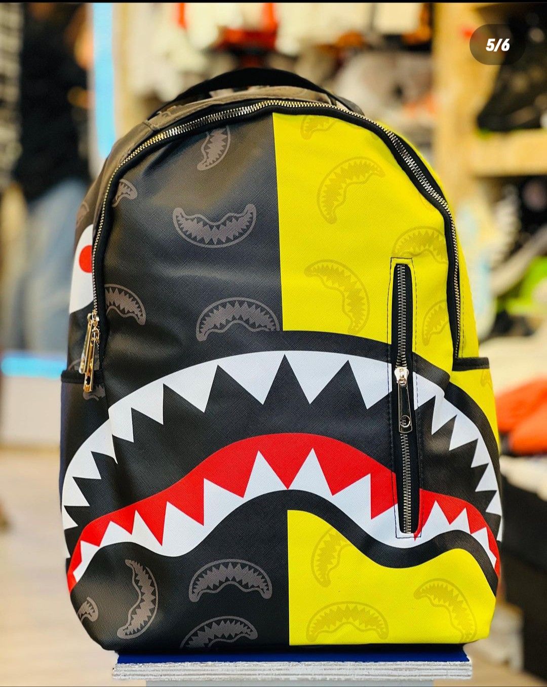 zaino-bape-498esj-1.jpg Backpack Zaino Bape Nero Hot Bape Zaino Best Sale Bape Bag Available Now On Market - immagine 1