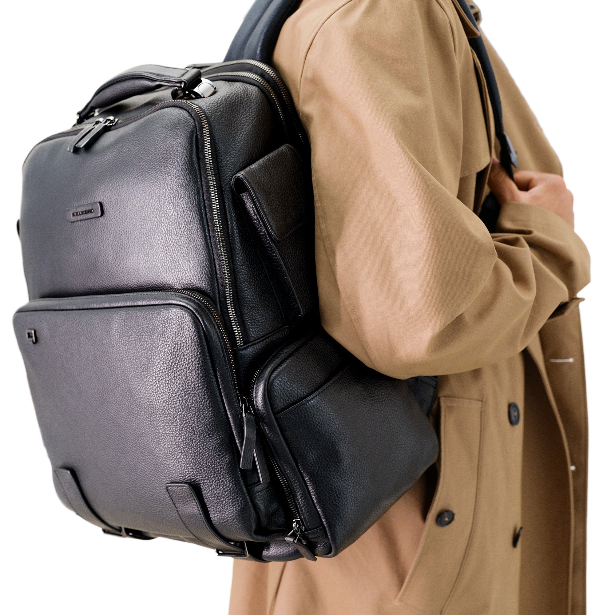 zaino-di-pelle-uomo-432lml-1.jpg Zaini uomo in pelle: l'intera collezione | Piquadro - immagine 1