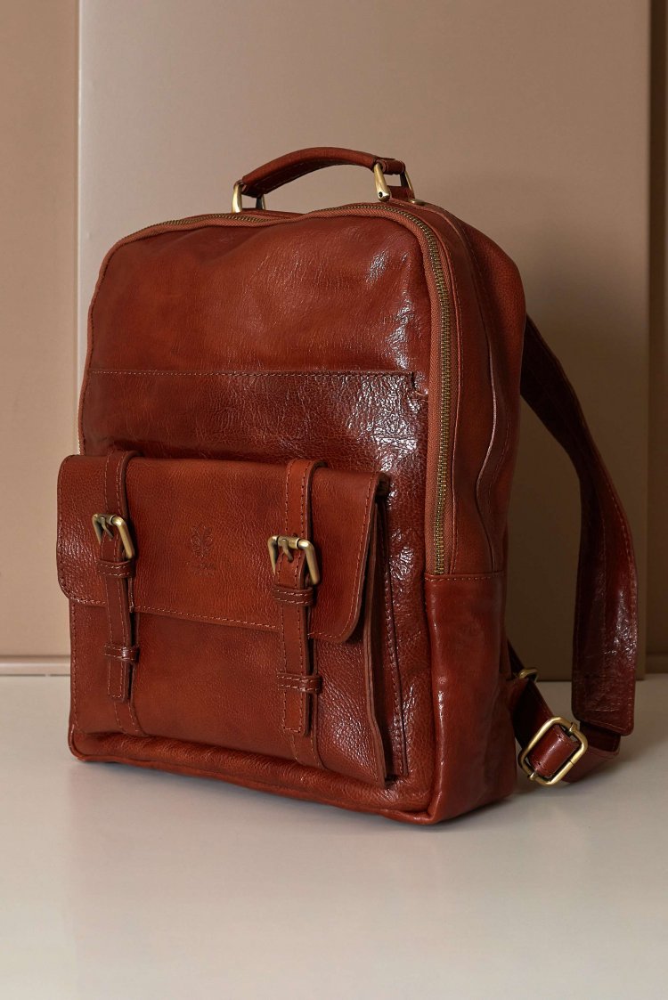 zaino-di-pelle-uomo-959qcx-1.jpg Zaino in Pelle Marrone effetto Vintage | D'Arienzo - immagine 1
